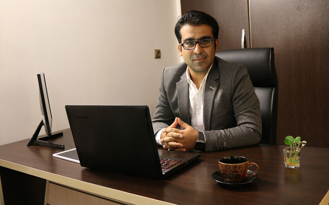 مهندس شهاب خورشید - مدیرعامل شرکت خورشید